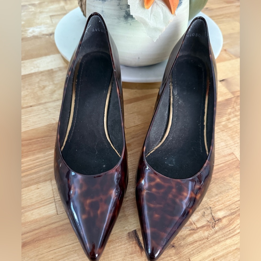 Stuart Weitzman Patent Kitten Heel - Tortoise shell